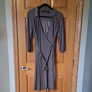 Apostrophe Brown Herringbone Stretch Top